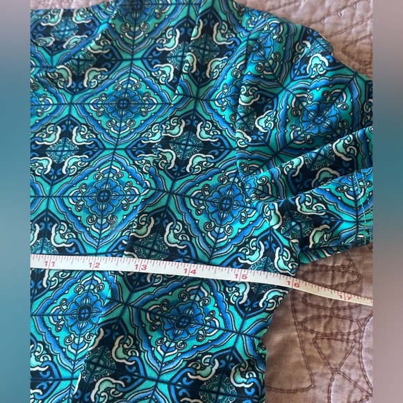 XS peplum pattern top - Picture 9 of 14